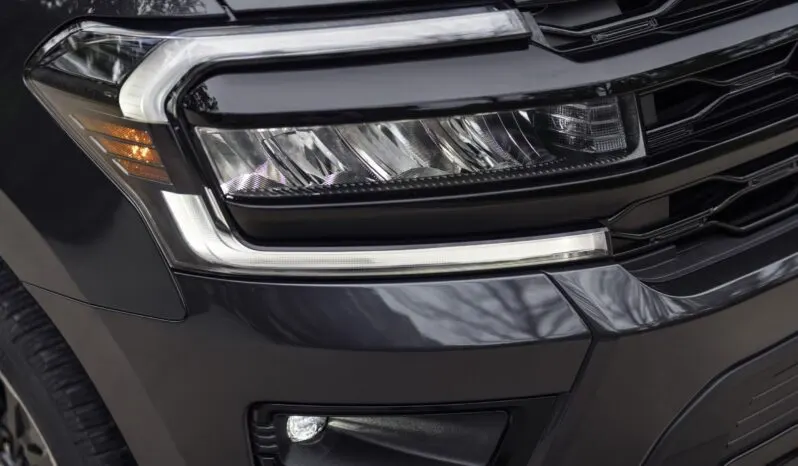 Ford Expedition Stealth lleno