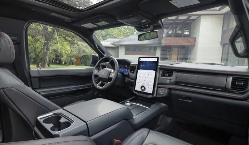 Ford Expedition Stealth lleno