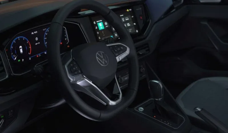 Volkswagen Nivus: Highline Black Style lleno