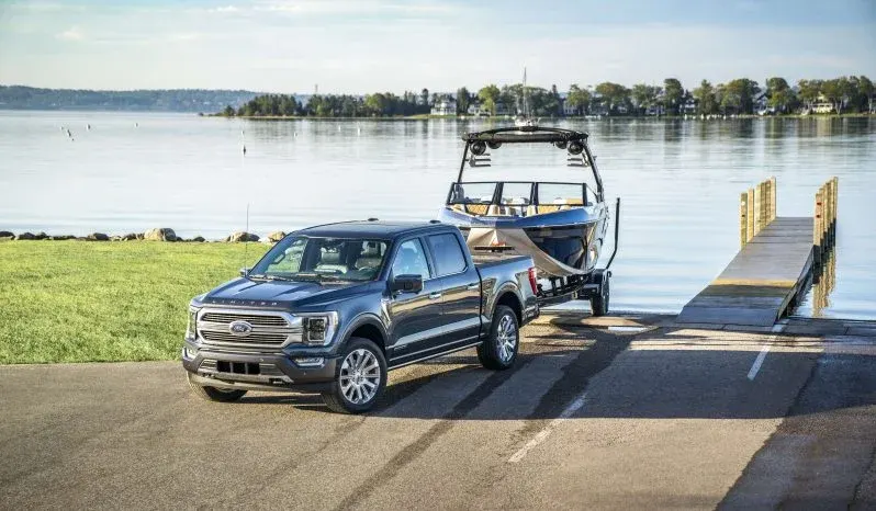 Ford F-150 Hybrid PowerPoost lleno