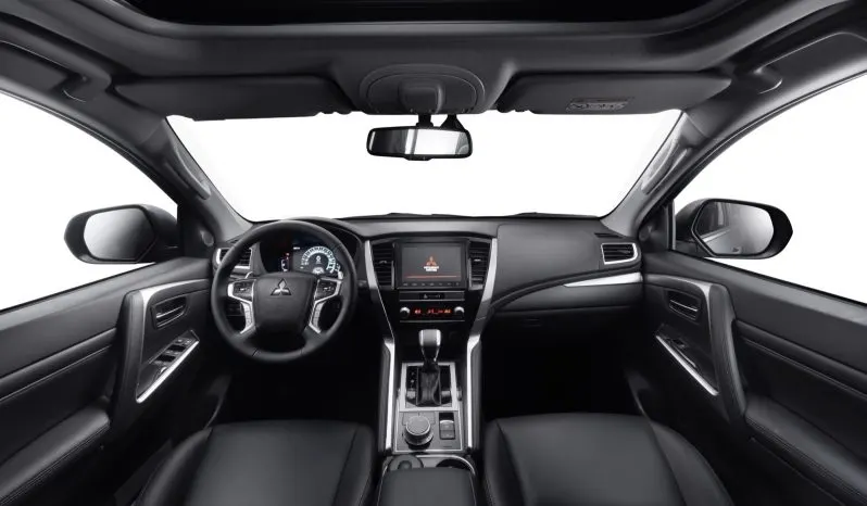 Mitsubishi Montero Sport GLX lleno