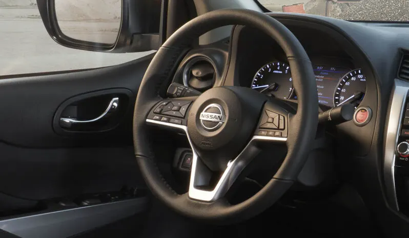 Nissan Frontier LE lleno