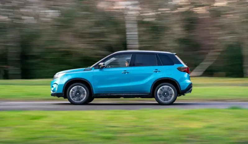 Suzuki Vitara GLX lleno