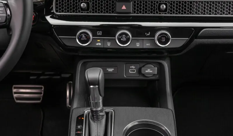Honda Civic: LX lleno
