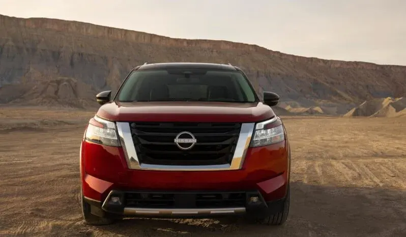 Nissan Pathfinder: Exclusive lleno