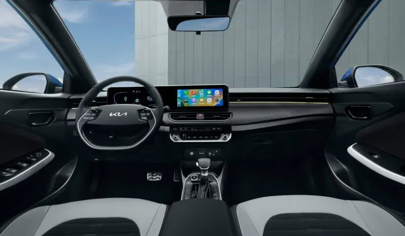 Kia K3: Sport Copas lleno