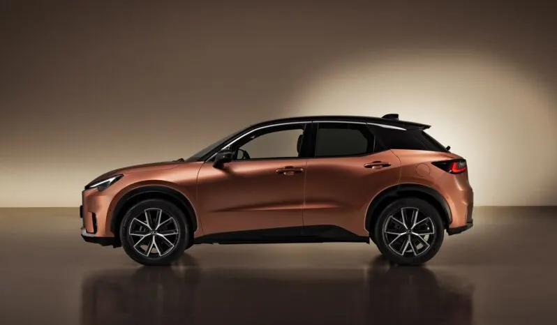 Lexus LBX: Active lleno