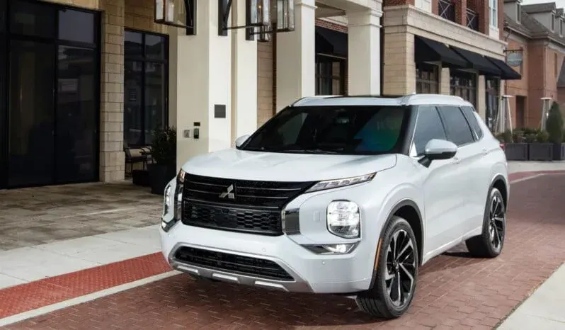 Mitsubishi Outlander: P-Line AWD lleno