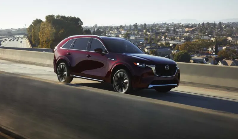 Mazda CX-90: Signature lleno