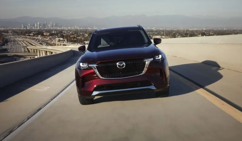 Mazda CX-90: Signature lleno