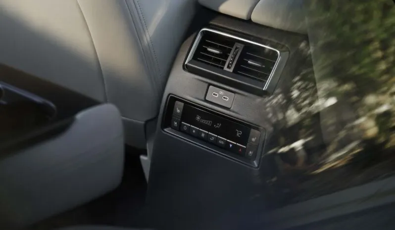 Mazda CX-90: Signature lleno