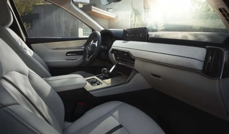 Mazda CX-90: Signature lleno