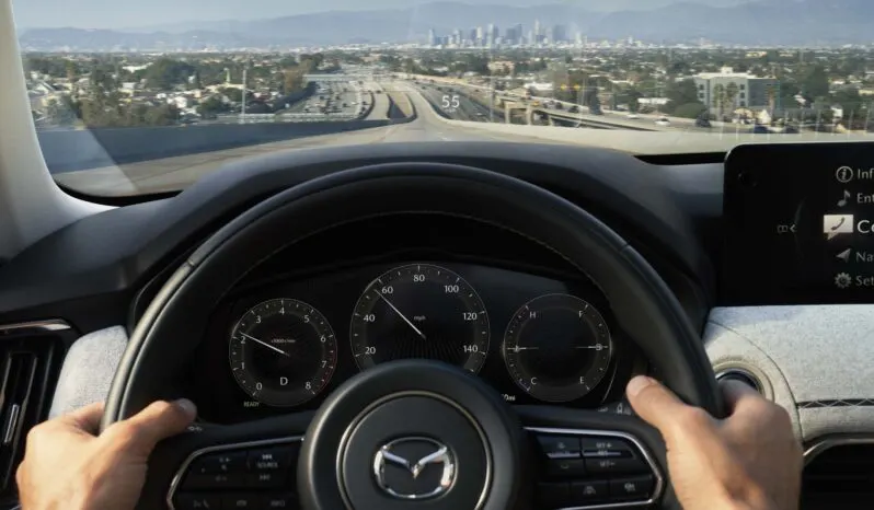 Mazda CX-90: Signature lleno