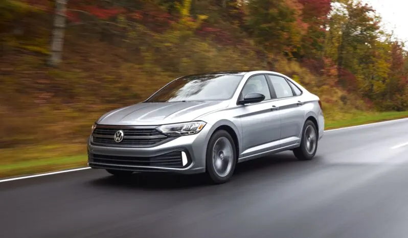 Volkswagen Jetta: Trendline lleno