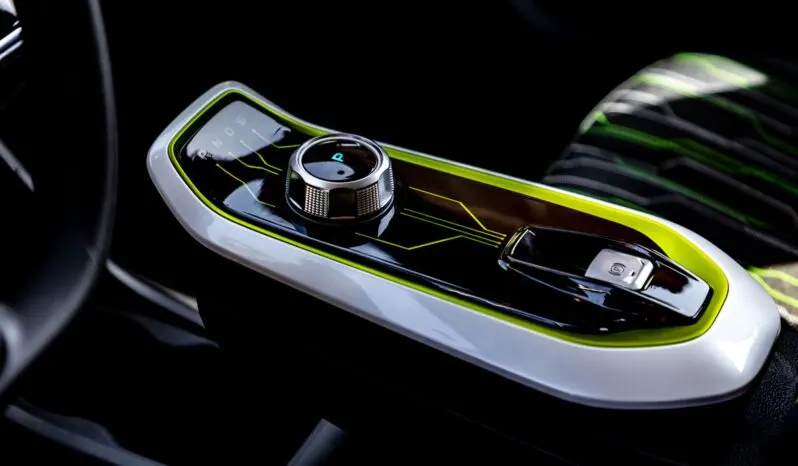Changan E-Star lleno
