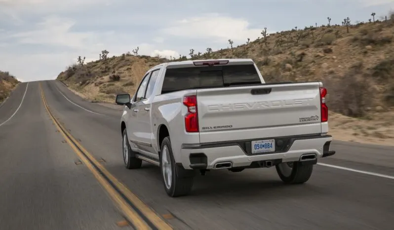 Chevrolet Silverado High Country lleno