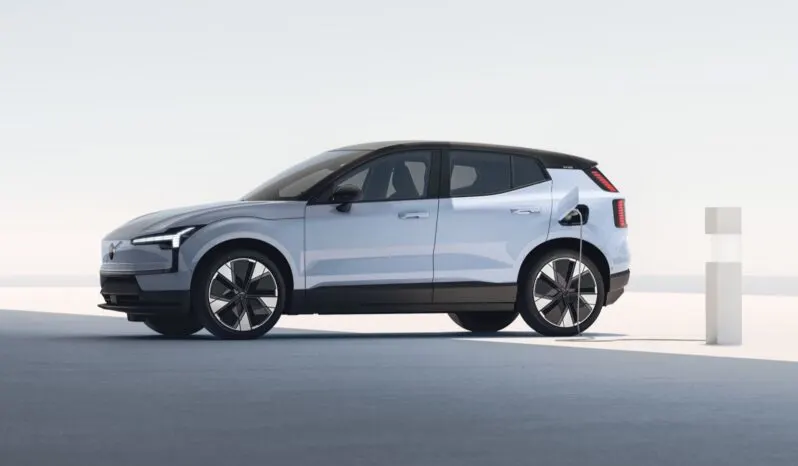 Volvo EX30: Core lleno