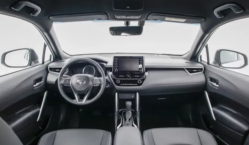 Toyota Corolla Cross: Base lleno