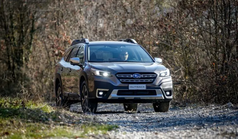 Subaru Outback Touring lleno