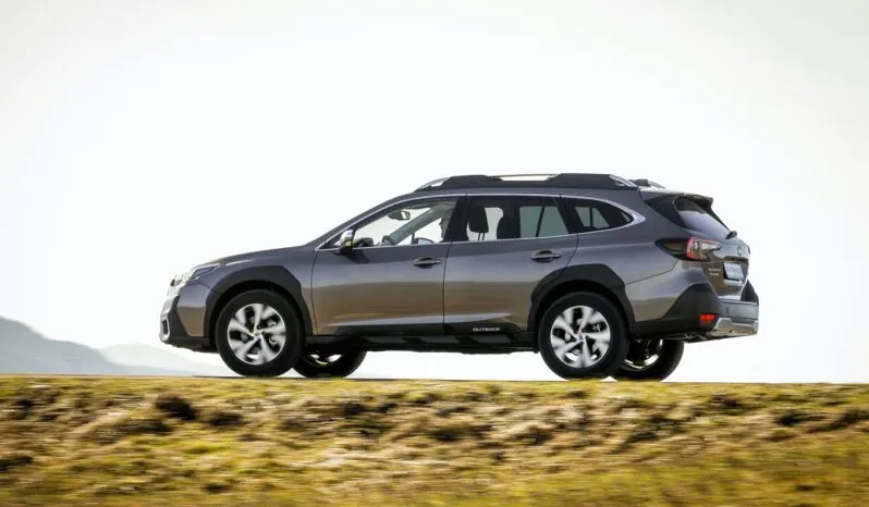 Subaru Outback Touring lleno