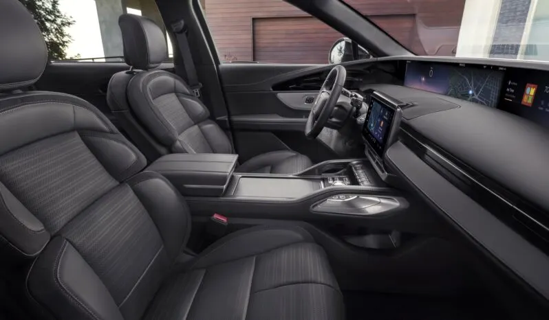 Lincoln Nautilus: Signature First Edition lleno