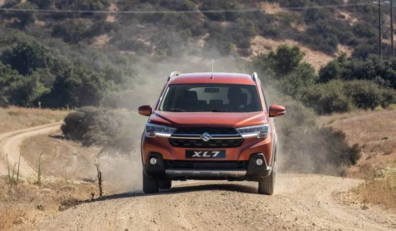 Suzuki XL7 GL lleno