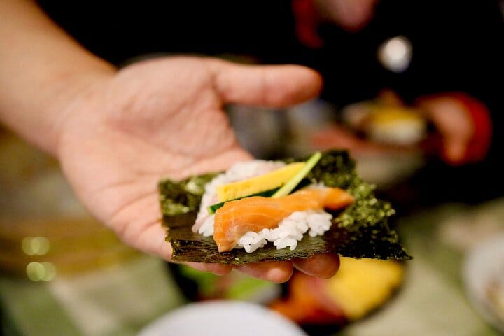 Hand-rolled Sushi Temaki Zushi Workshop in Tokyo