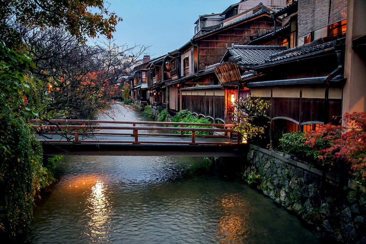 Gion Shirakawa