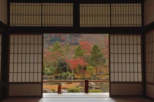 Tenryuji Temple in Autumn