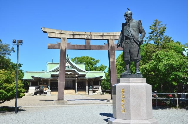 Osaka Castle Hokoku Shrine