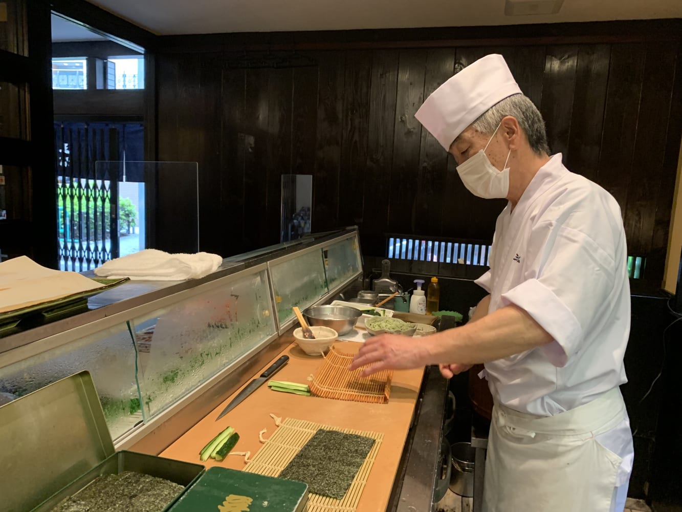 Sushi-making class taught by a professional master sushi chef and