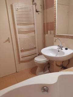 Eladó Lakás (téglaépítésű) Szeged, Bécsi körút - hirdetés képe 8