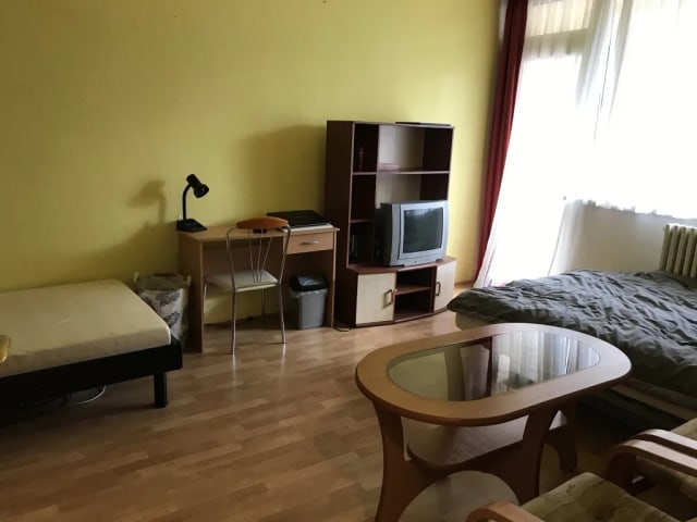 Eladó Lakás (téglaépítésű)