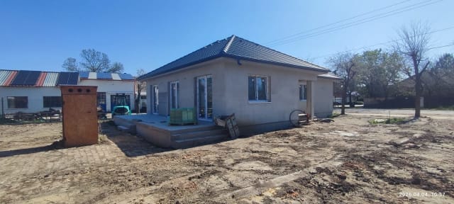 Eladó Ikerház Újszentiván, Fő utca - hirdetés képe