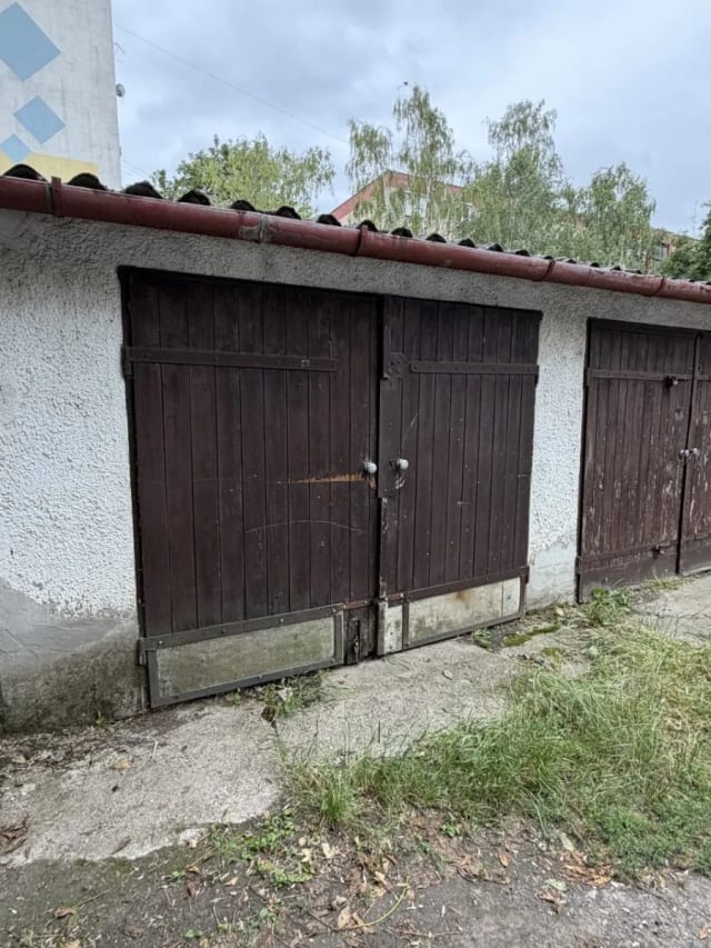 Eladó Garázs Szeged, Pentelei sor - hirdetés képe