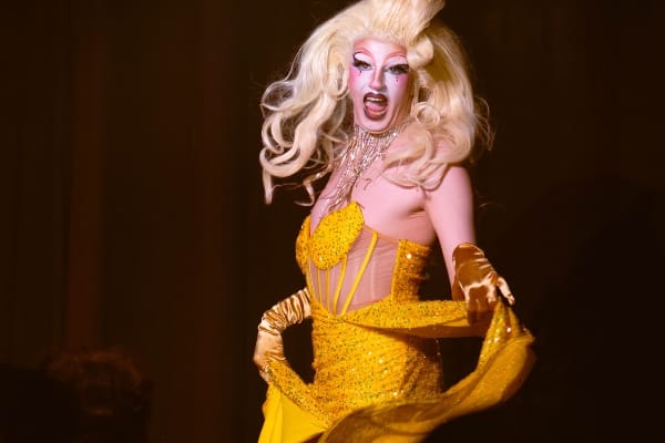 Amber Sin