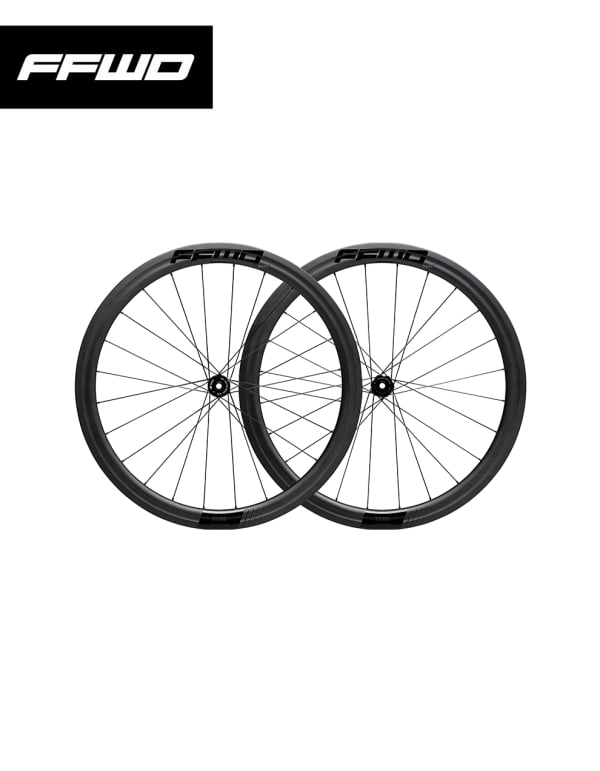 TYRO - FULL CARBON CLINCHERS (DARC TECH)