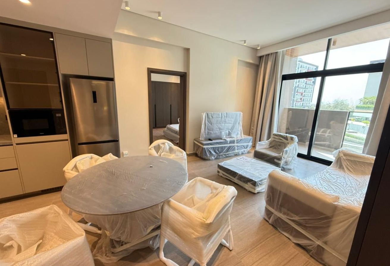 Furnished Apartment with Balcony | Family-Friendly — image 3