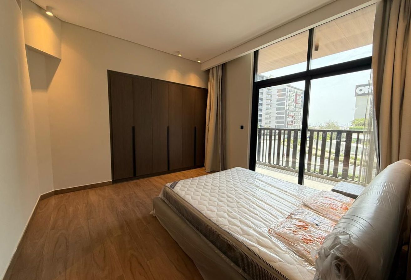 Furnished Apartment with Balcony | Family-Friendly — image 9