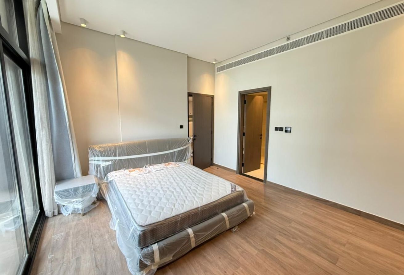Furnished Apartment with Balcony | Family-Friendly — image 10