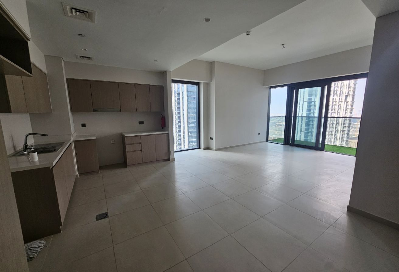 Elegant Apartment | Prime Location | Ready To Move — image 3