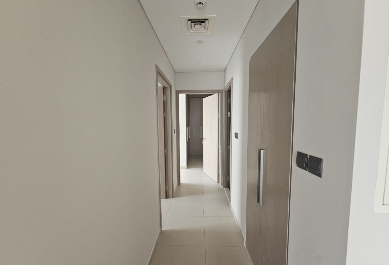 Elegant Apartment | Prime Location | Ready To Move — image 6