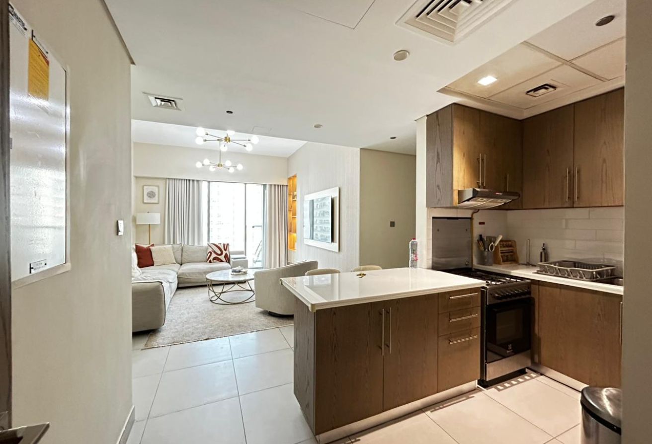 Fully Furnished| Ready To Move | Spacious Unit — image 3
