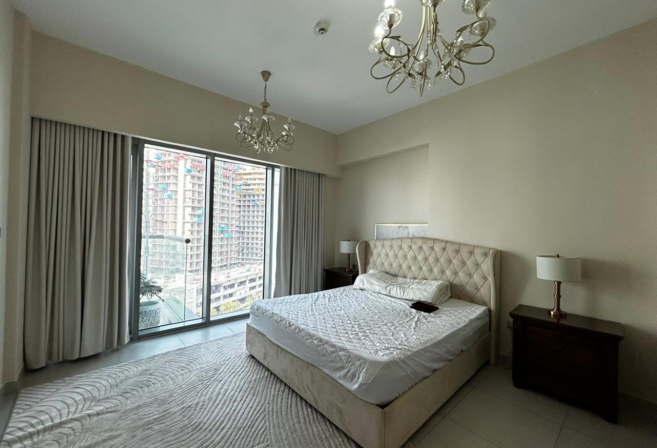 Fully Furnished| Ready To Move | Spacious Unit — image 6