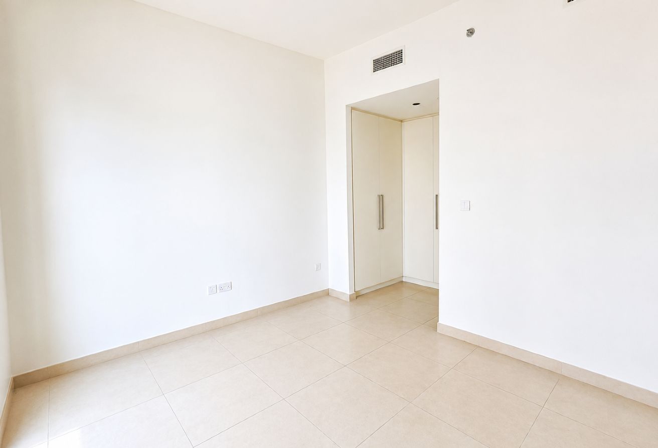 Spcious 2BHK| Close To Burj Khalifa| Ready ro Move — image 5