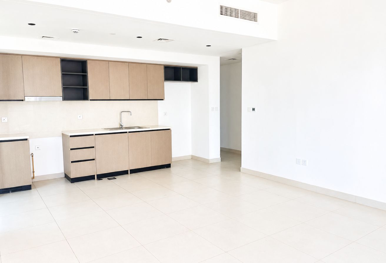 Spcious 2BHK| Close To Burj Khalifa| Ready ro Move — image 7
