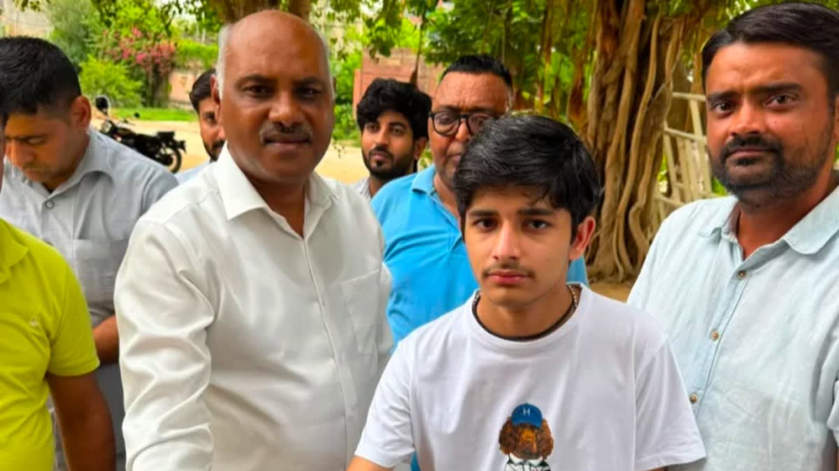 नारनौल | नसीबपुर जेल में आर्यव्रत सेवा न्यास ने लगाए तीन वाटर कूलर : बंदियों, कर्मचारियों और मुलाकातियों को मिलेगा ठंडा पेयजल | समाजसेवा की पहल की सराहना