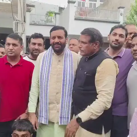 Panchkula News | UPSC में तीसरी रैंक हासिल करने वाले एकांश ढुल से मिले CM सैनी : घर पहुंचकर दी बधाई | उपलब्धि की सराहना