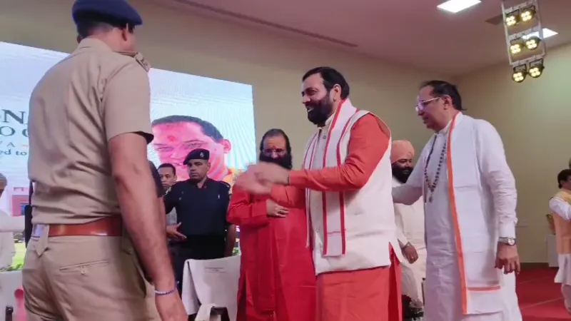 Kurukshetra News | देवेंद्र स्वरूप ब्रह्मचारी को श्रद्धांजलि : CM सैनी ने किया नमन | समाजसेवा के कार्यों को किया याद