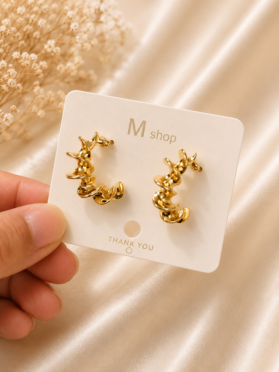 Sculpt Twist Gold Hoop Earrings in Gold – Accessories from Handpicked